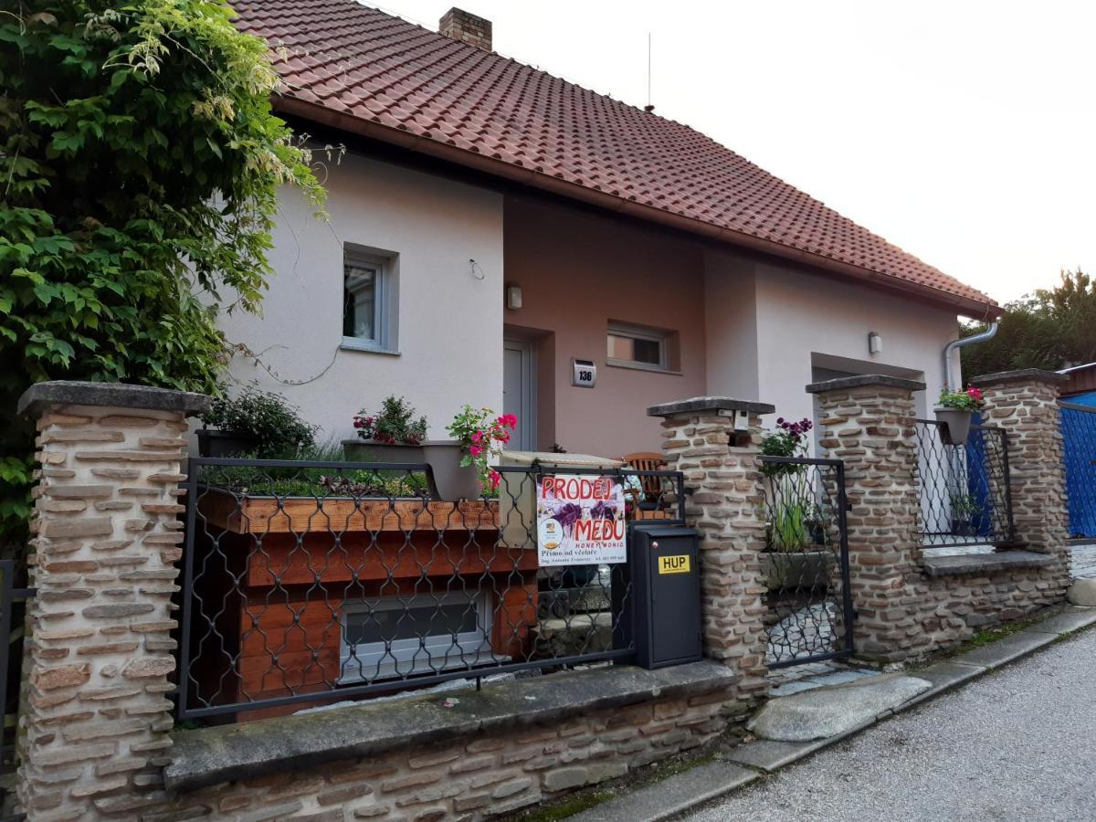 阿德拉公寓 Hluboká nad Vltavou 外观 照片